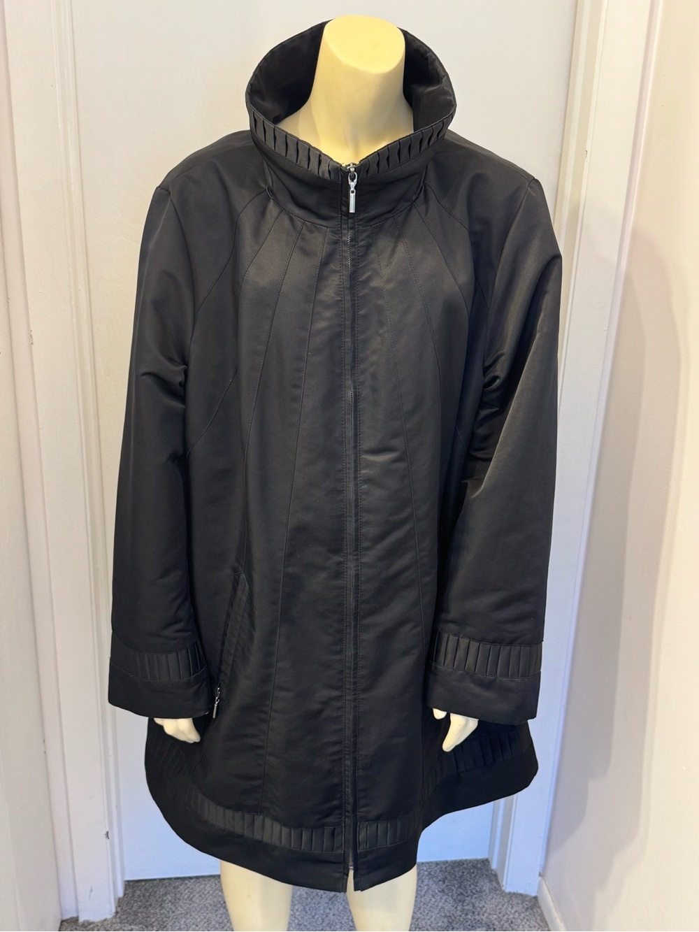 Jones New York Black Zip-Front Trench Coat